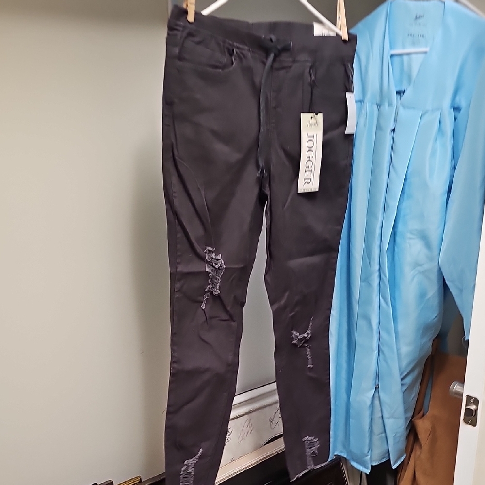 Women's Size Medium Royalty For Me Dark Gray Slip On Jogger Pants